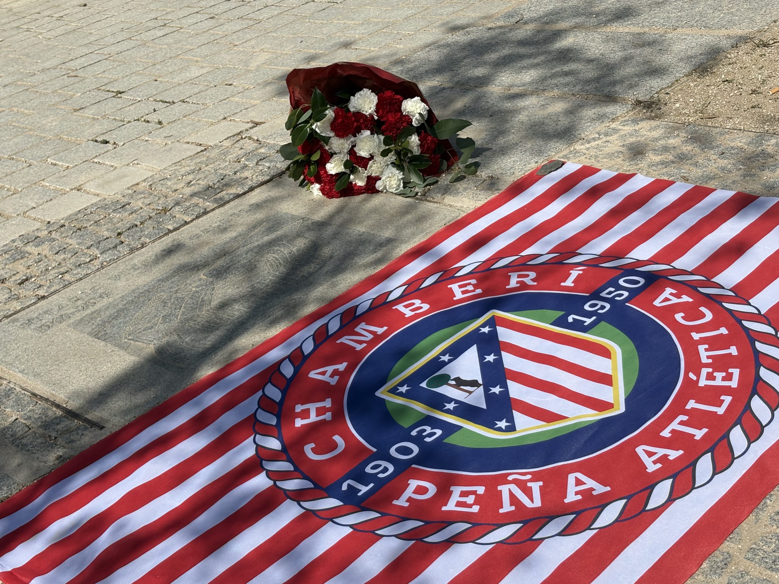 Flores atléticas en el antiguo Calderón